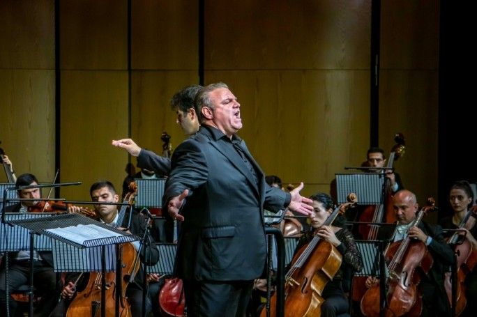 Joseph Calleja impresses at the Symphonic Middle East festival in Dubai